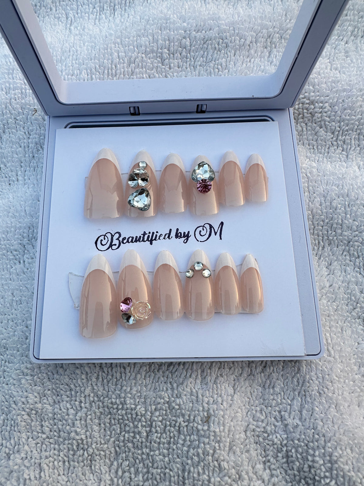 NM01: Little Romance Medium Length French Tip Press On Nails